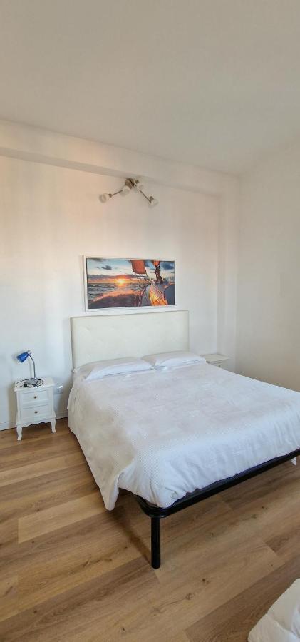 Sapore Di Sale 2 Imperia Bagian luar foto